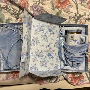 Stanley x LoveShackFancy Flowstate Quencher 40oz Tumbler